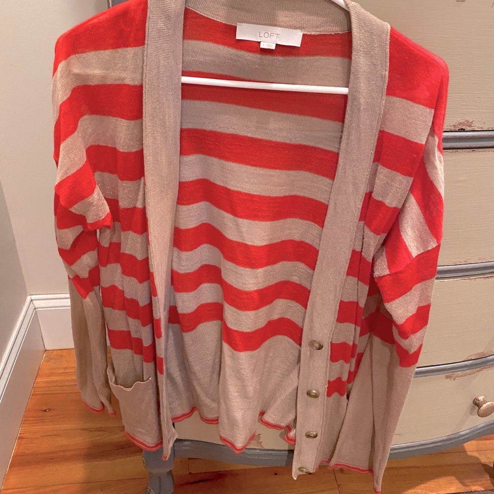 Loft light weight sweater- great condition